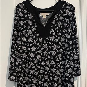 Michael Kors Black Floral V-Neck Dress